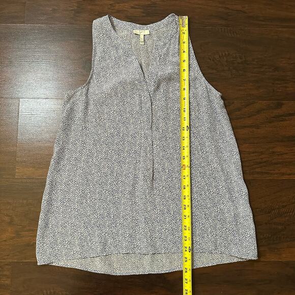 Joie light blue & white dot print silk tank top size XS - Picture 9 of 11
